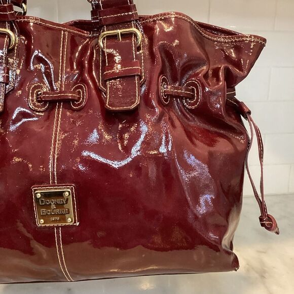 Dooney & Bourke Chiara High Gloss Patent Leather Drawstring Shoulder Bag Tote - Picture 3 of 16